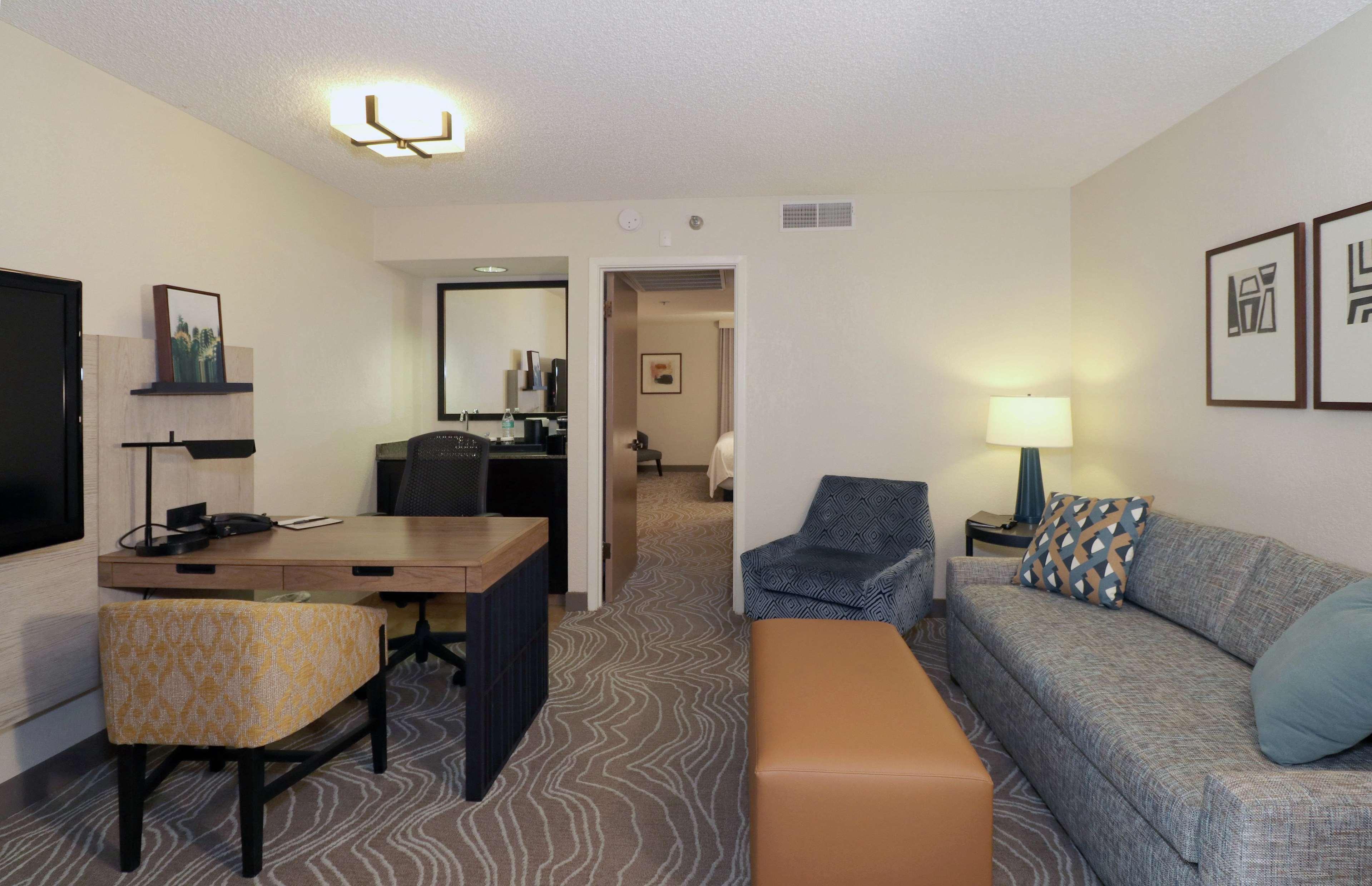 Embassy Suites By Hilton Phoenix Tempe Buitenkant foto