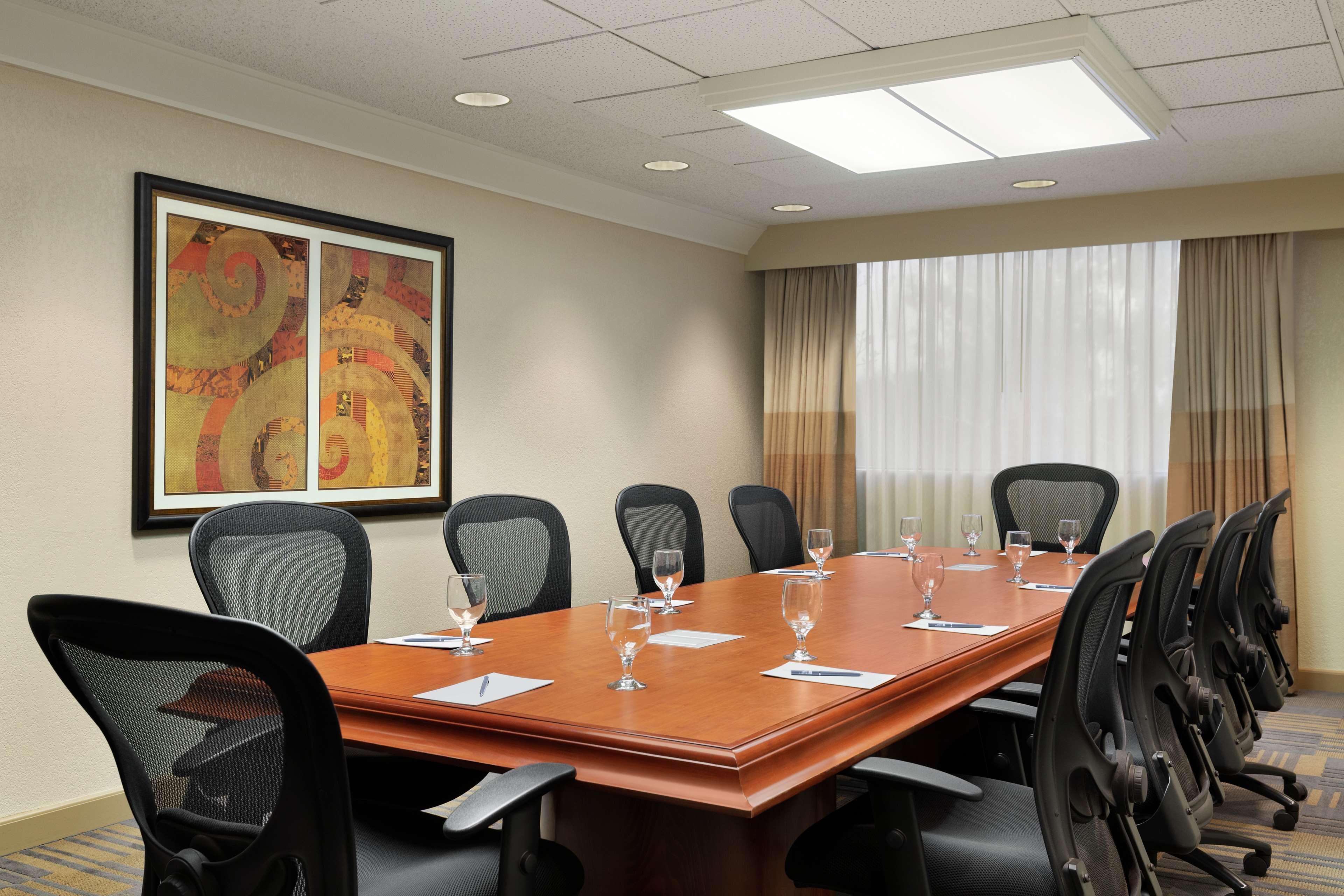 Embassy Suites By Hilton Phoenix Tempe Buitenkant foto