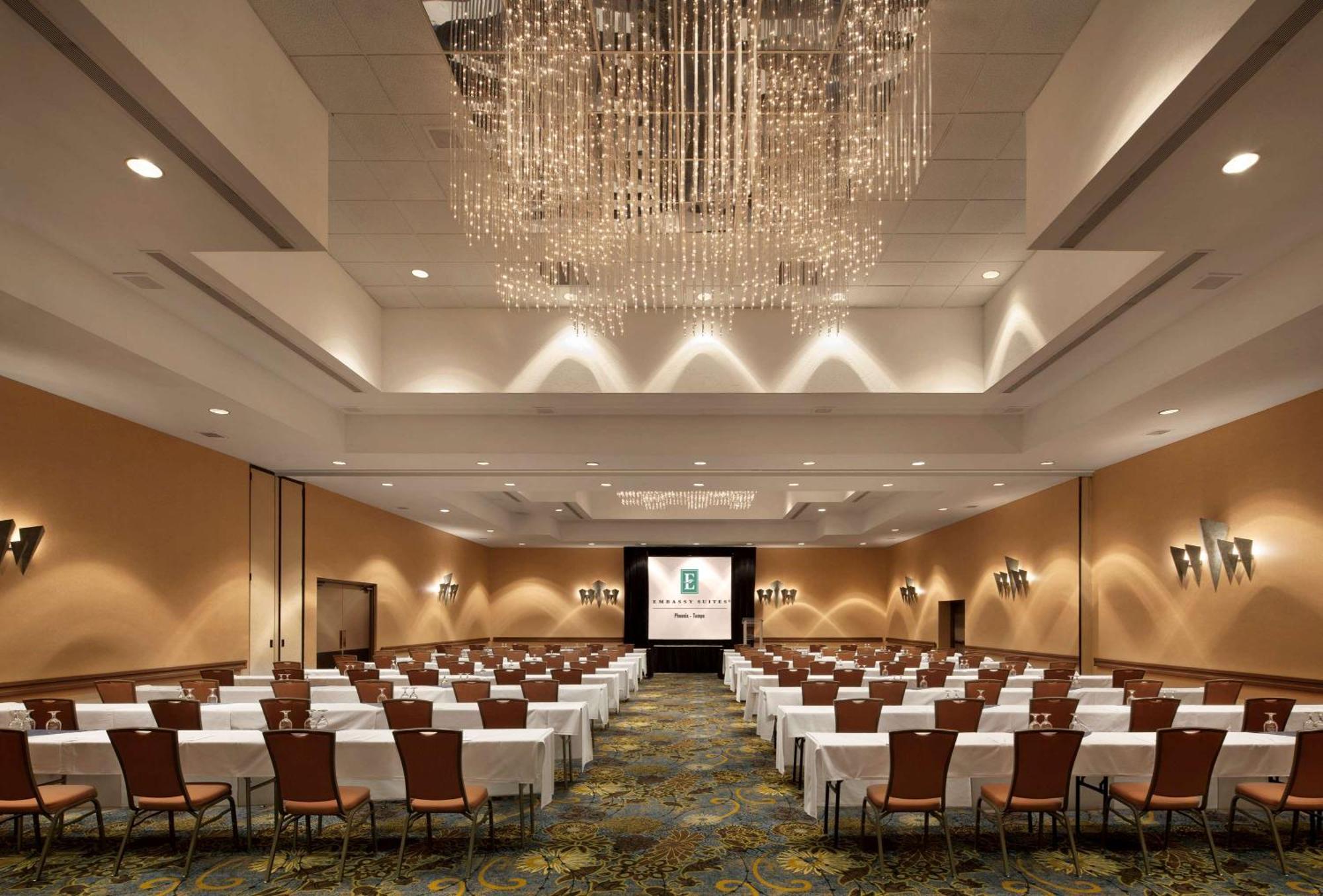 Embassy Suites By Hilton Phoenix Tempe Buitenkant foto
