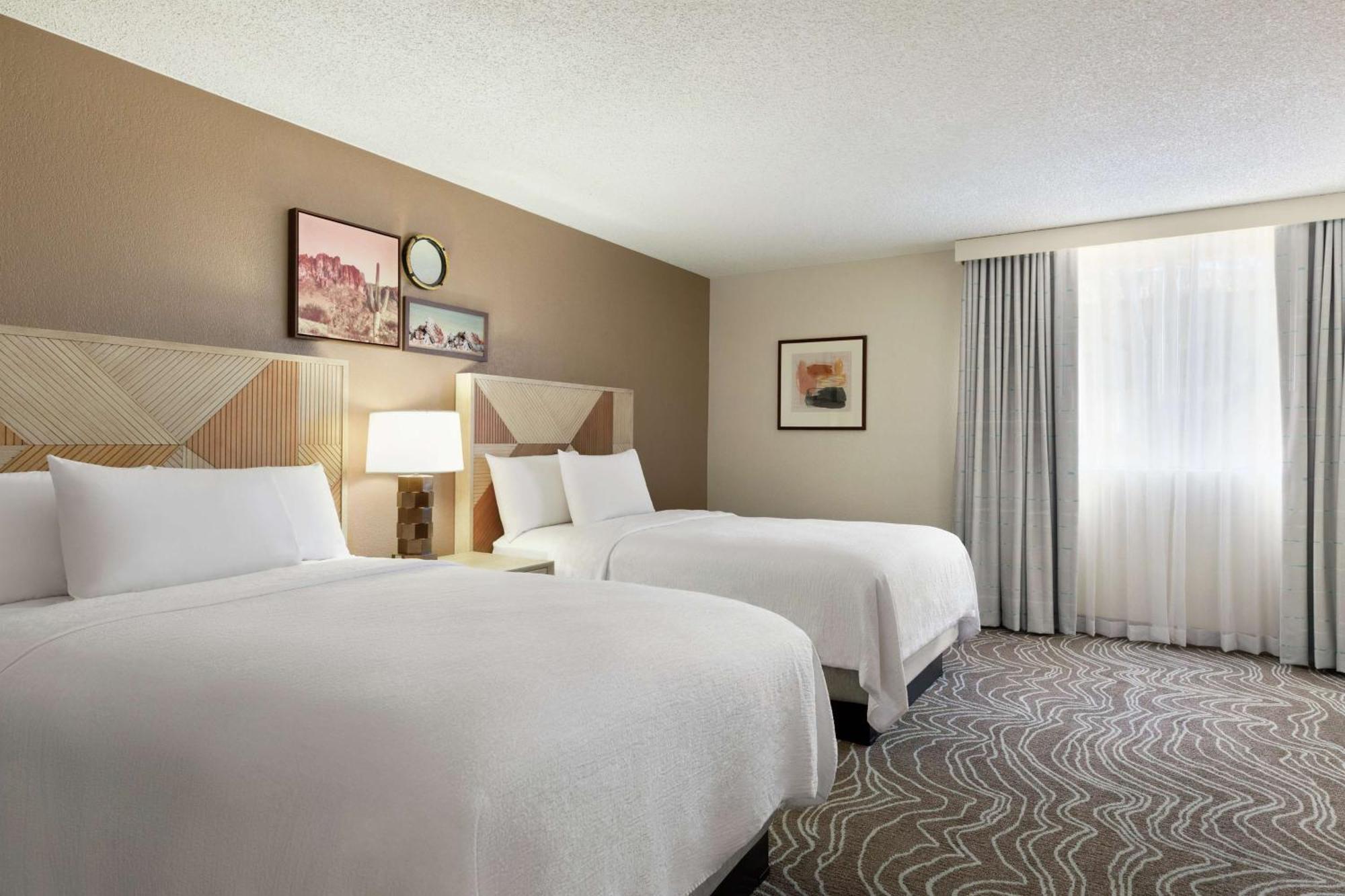 Embassy Suites By Hilton Phoenix Tempe Buitenkant foto