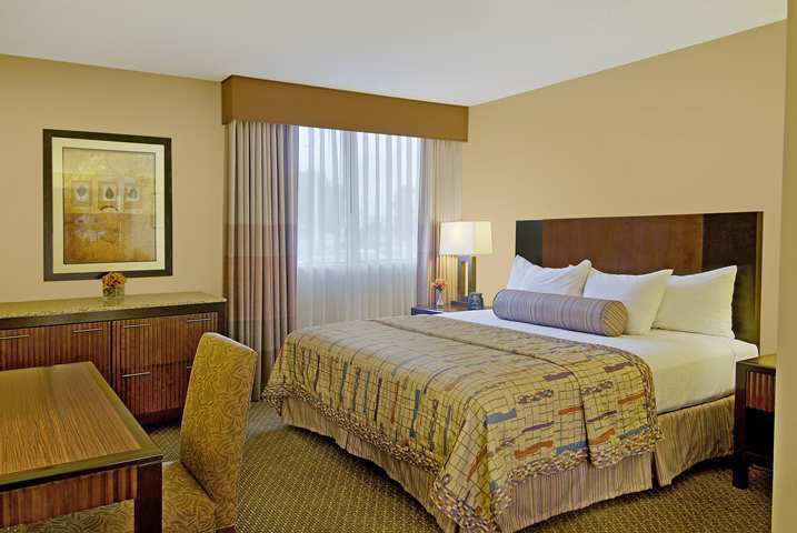 Embassy Suites By Hilton Phoenix Tempe Buitenkant foto
